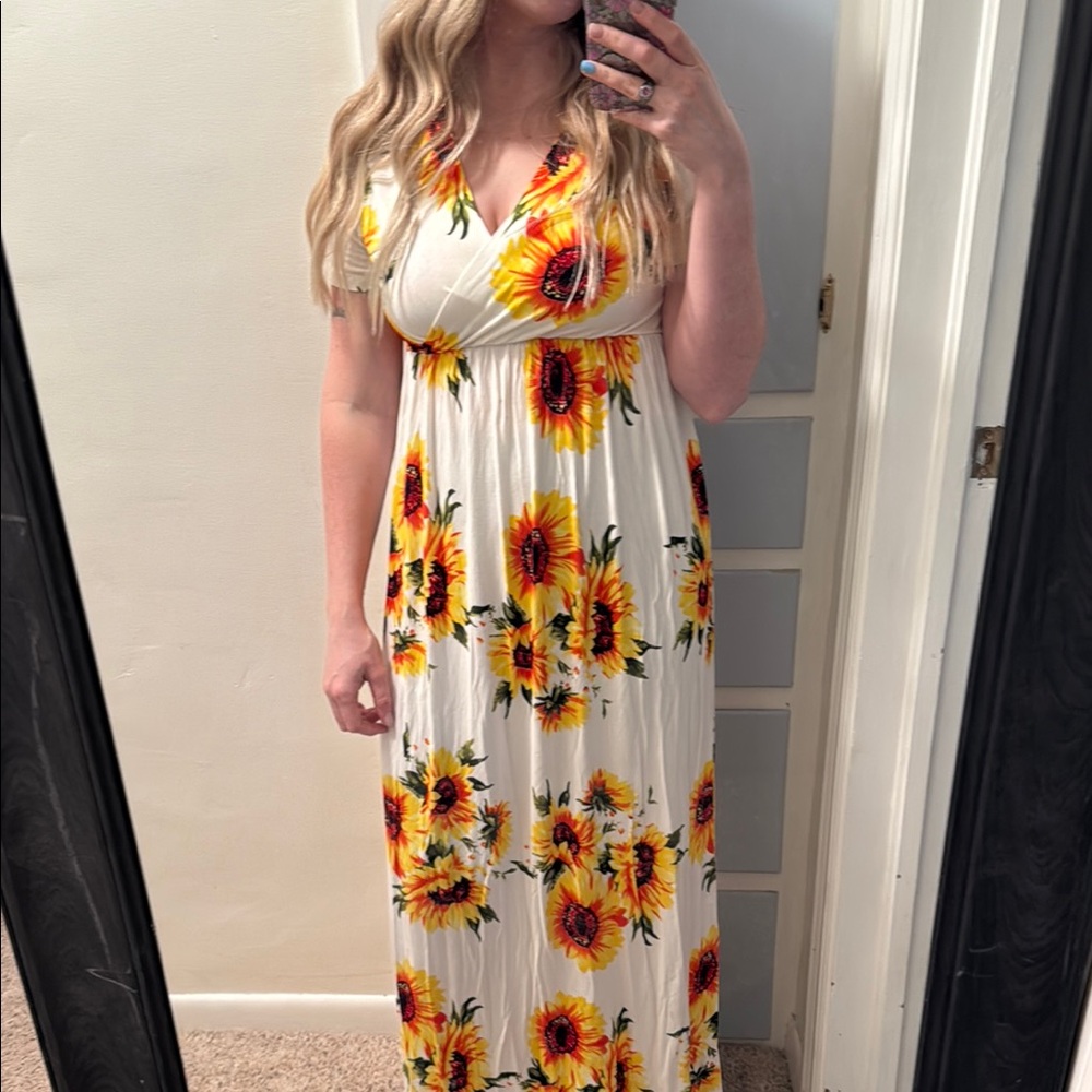 Maternity Sunflower Print Maxi Dress